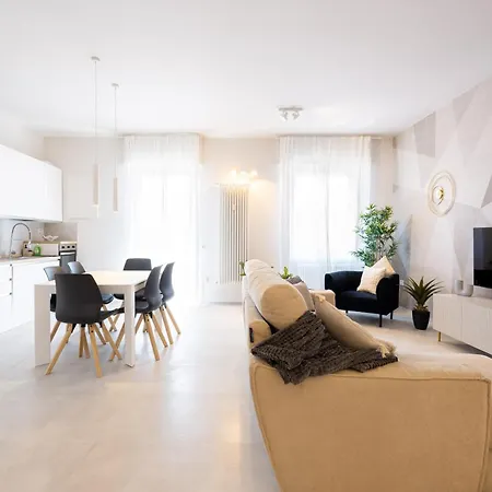 Osmann Space Apartment La Spezia